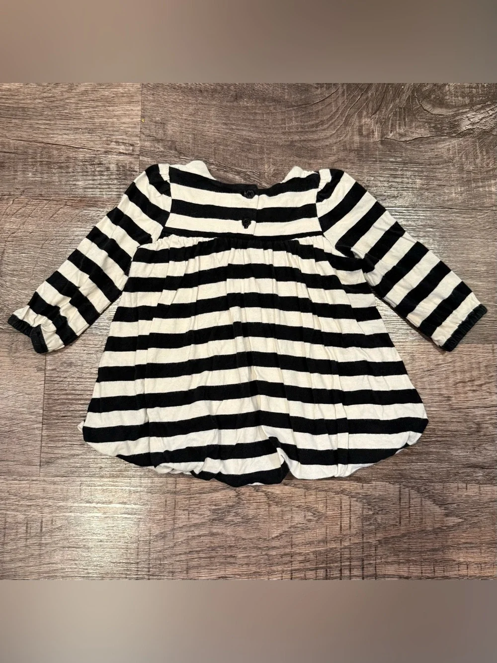 Oshkosh B’Gosh Baby Girl Black and White Striped Bubble Dress 9 Month Cotton